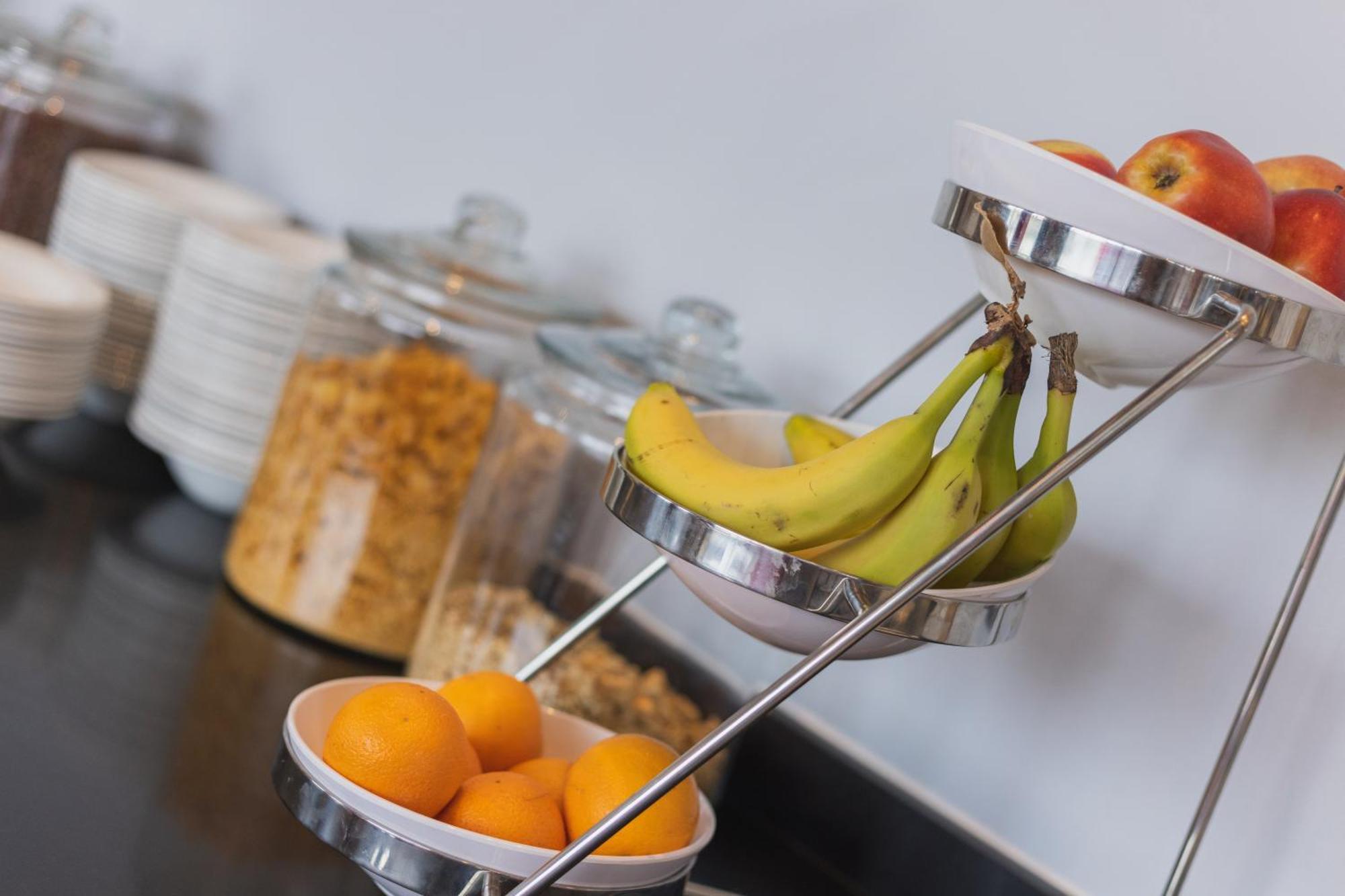 Hilton Garden Inn Birmingham Airport Uk Бекенхил Екстериор снимка