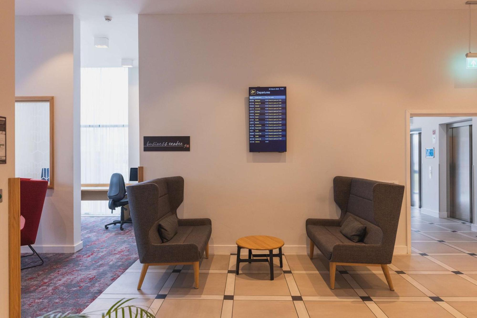 Hilton Garden Inn Birmingham Airport Uk Бекенхил Екстериор снимка