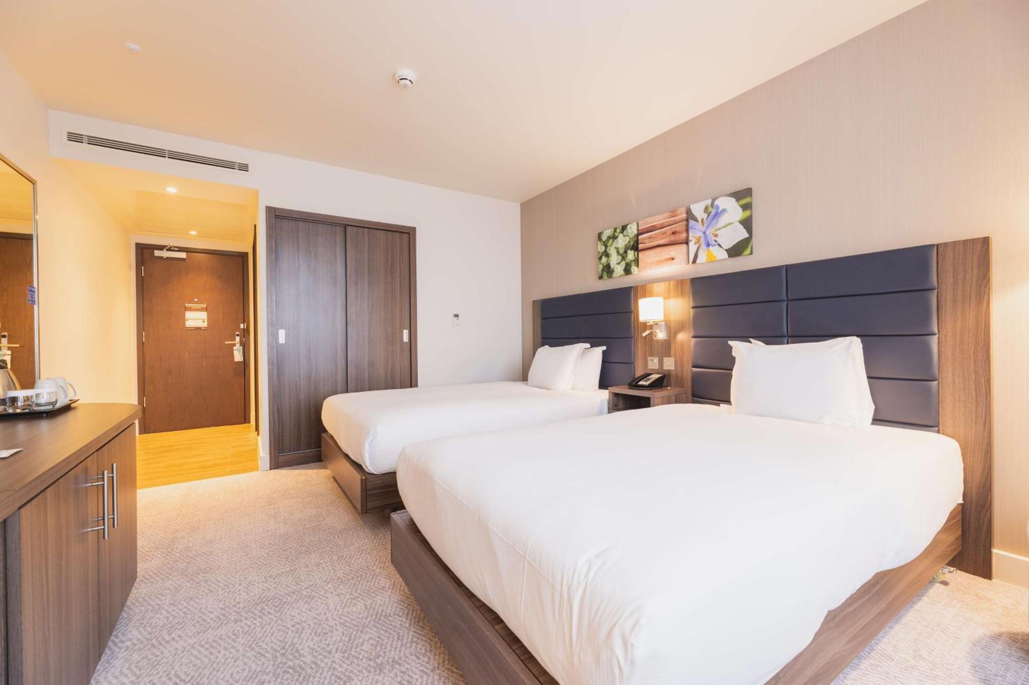 Hilton Garden Inn Birmingham Airport Uk Бекенхил Екстериор снимка